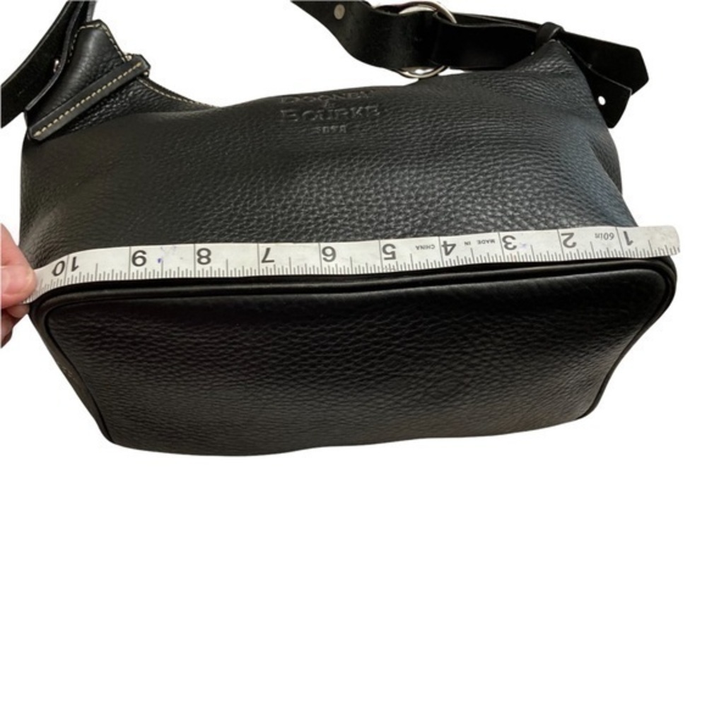 Dooney and Bourke black leather zipper bag - Picture 4 of 15